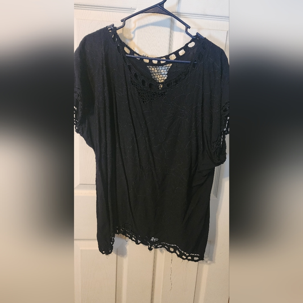 Casual Black Lace Trim Women's Top and elastic waist skirt.